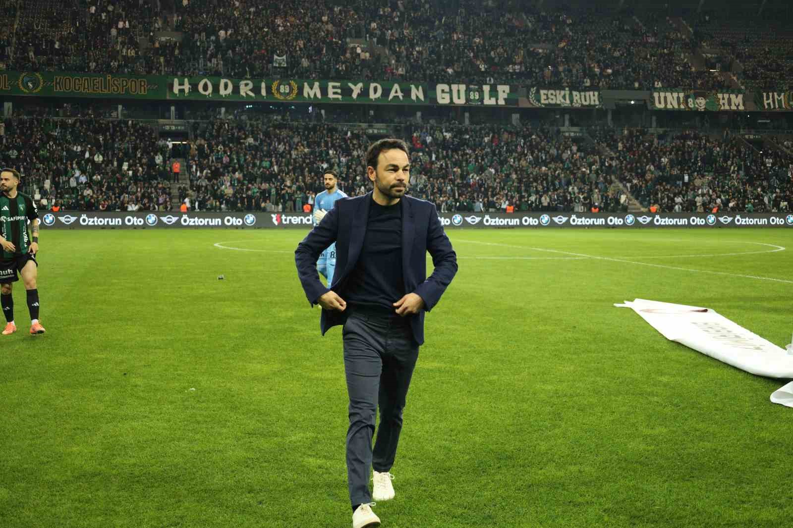 Trendyol Süper Lig: Kocaelispor: 0 - Başakşehir: 0 (Maç devam ediyor)
