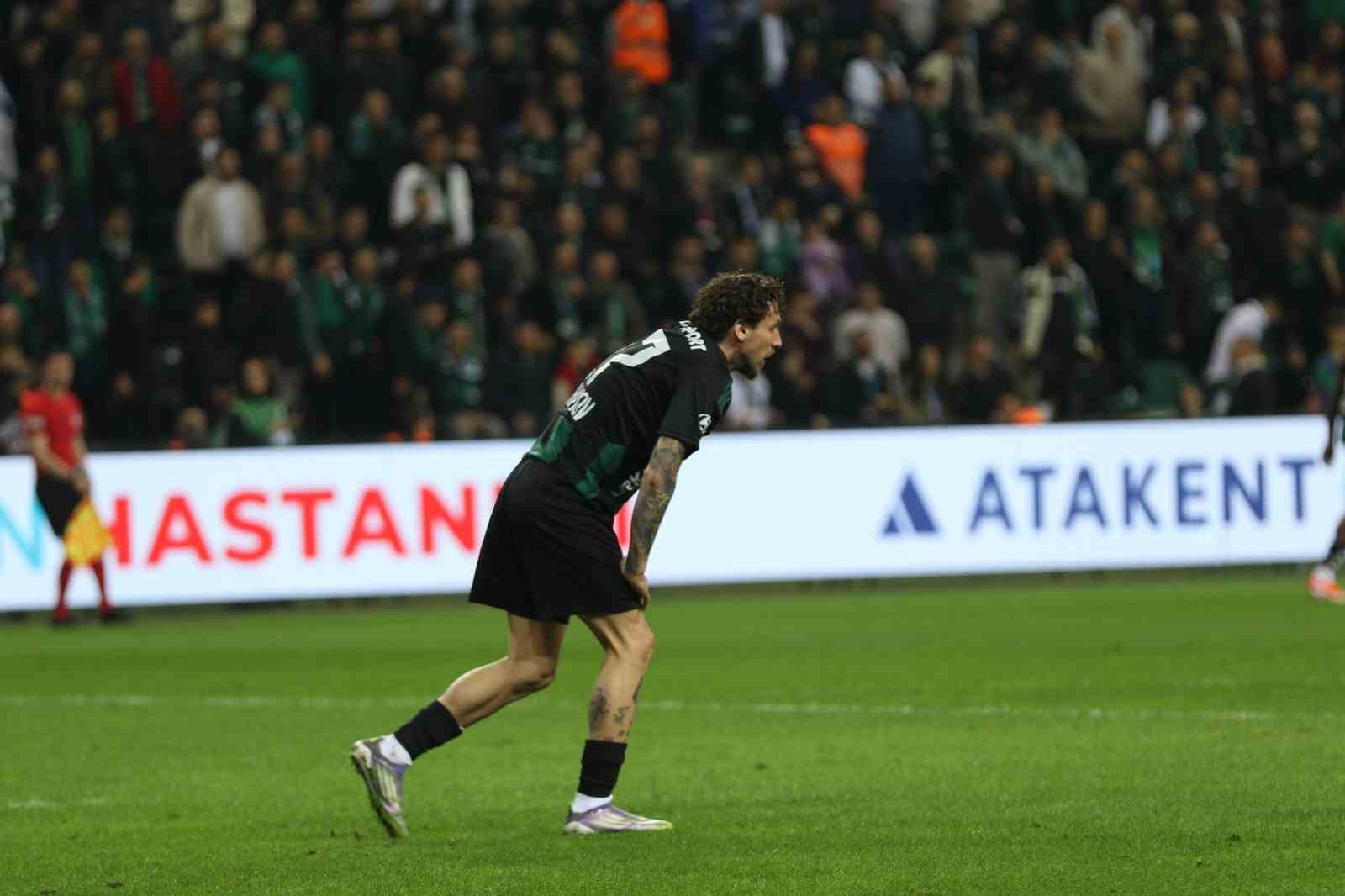 Trendyol Süper Lig: Kocaelispor: 0 - Başakşehir: 0 (Maç Sonucu)
