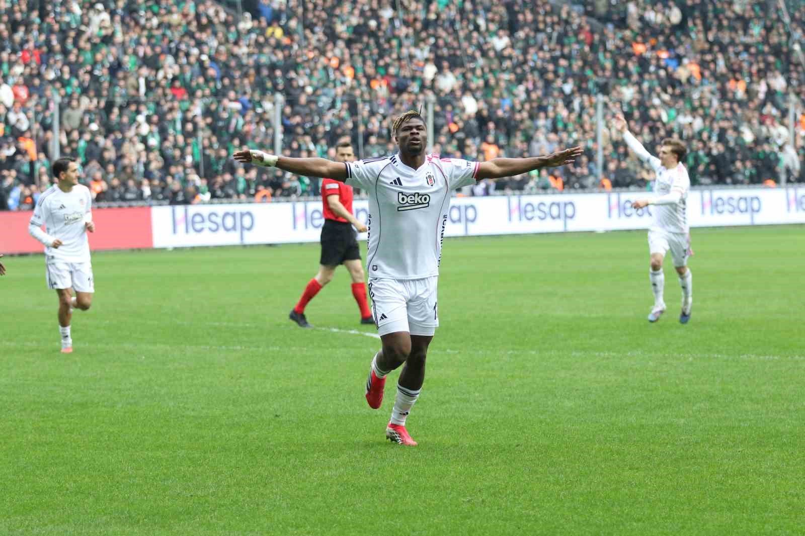 Trendyol Süper Lig: Kocaelispor: 0 - Beşiktaş: 1 (Maç sonucu)
