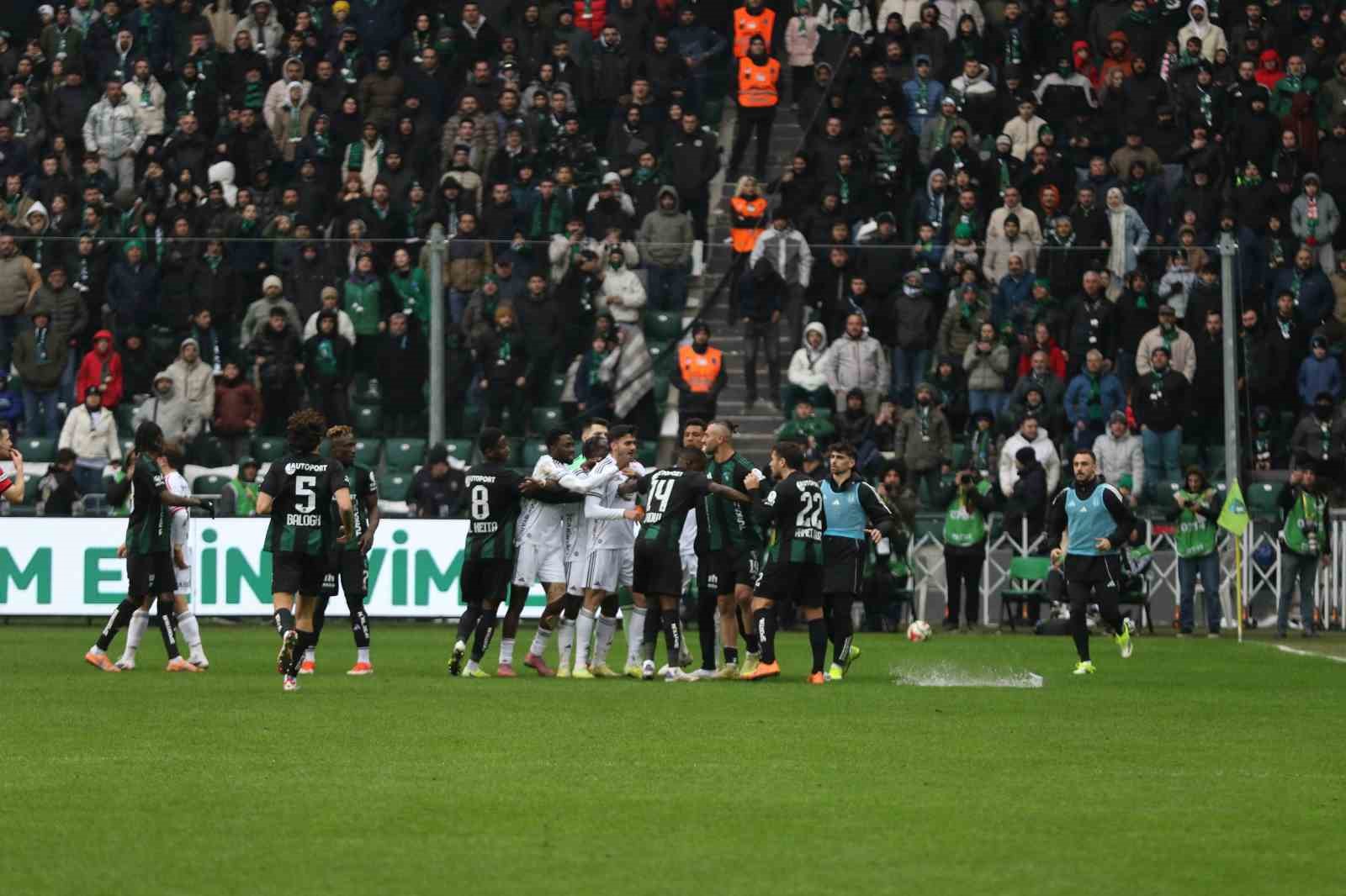 Trendyol Süper Lig: Kocaelispor: 0 - Beşiktaş: 1 (Maç sonucu)
