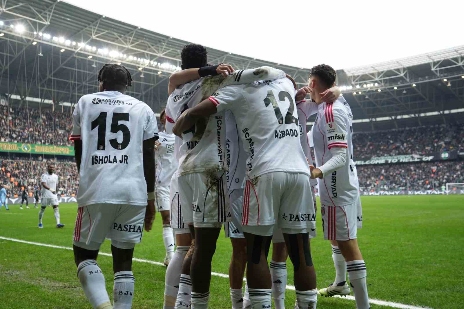 Trendyol Süper Lig: Kocaelispor: 0 - Beşiktaş: 1 (Maç sonucu)
