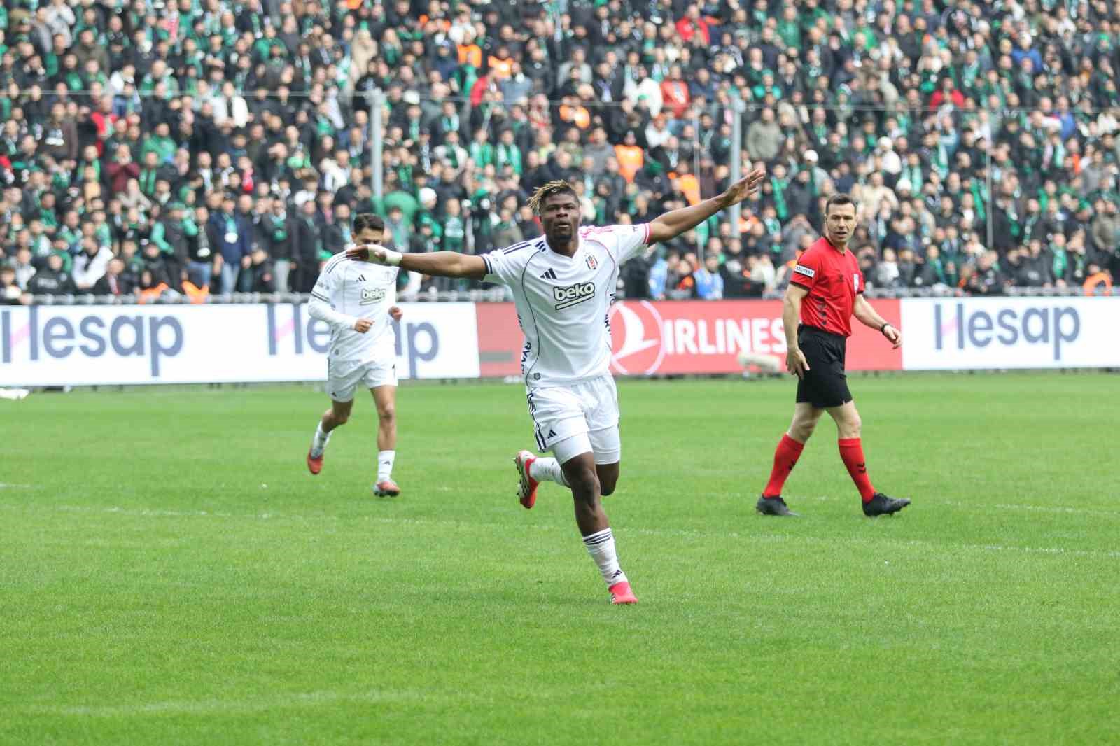 Trendyol Süper Lig: Kocaelispor: 0 - Beşiktaş: 1 (Maç sonucu)
