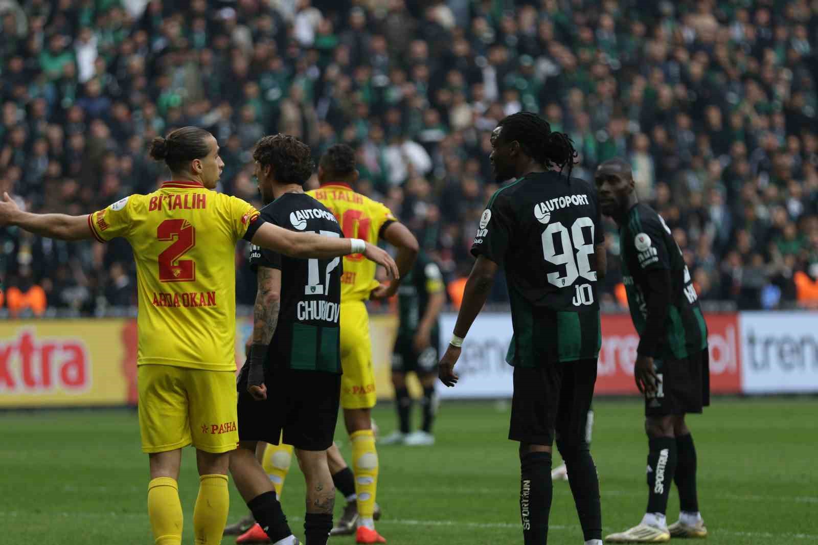 Trendyol Süper Lig: Kocaelispor: 1 - Göztepe:1 (Maç sonucu)

