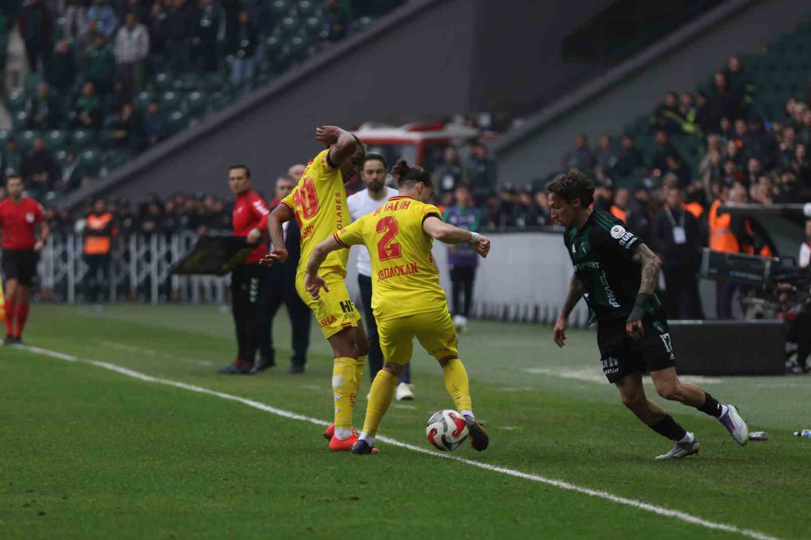 Trendyol Süper Lig: Kocaelispor: 1 - Göztepe:1 (Maç sonucu)
