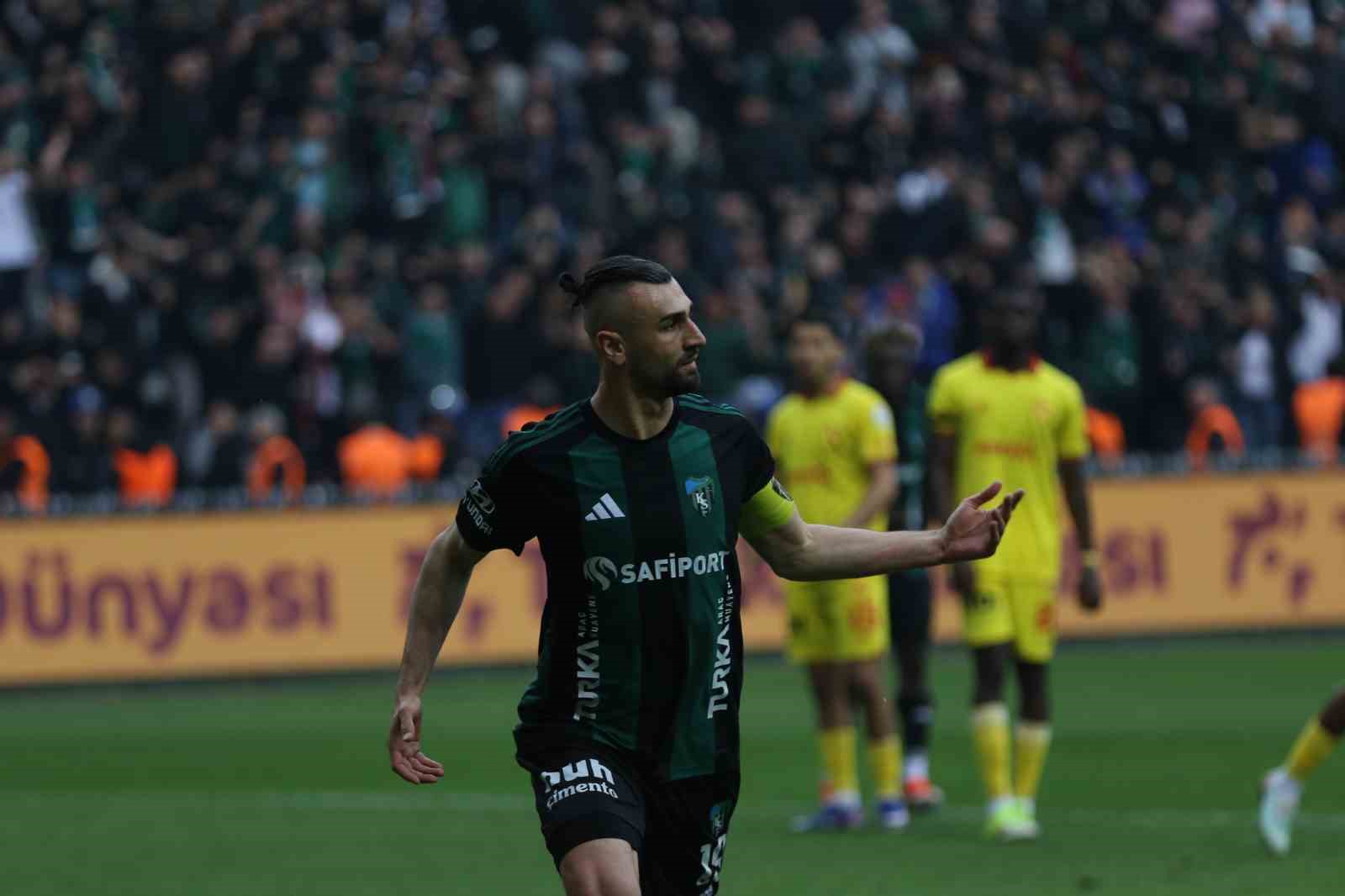 Trendyol Süper Lig: Kocaelispor: 1 - Göztepe:1 (Maç sonucu)
