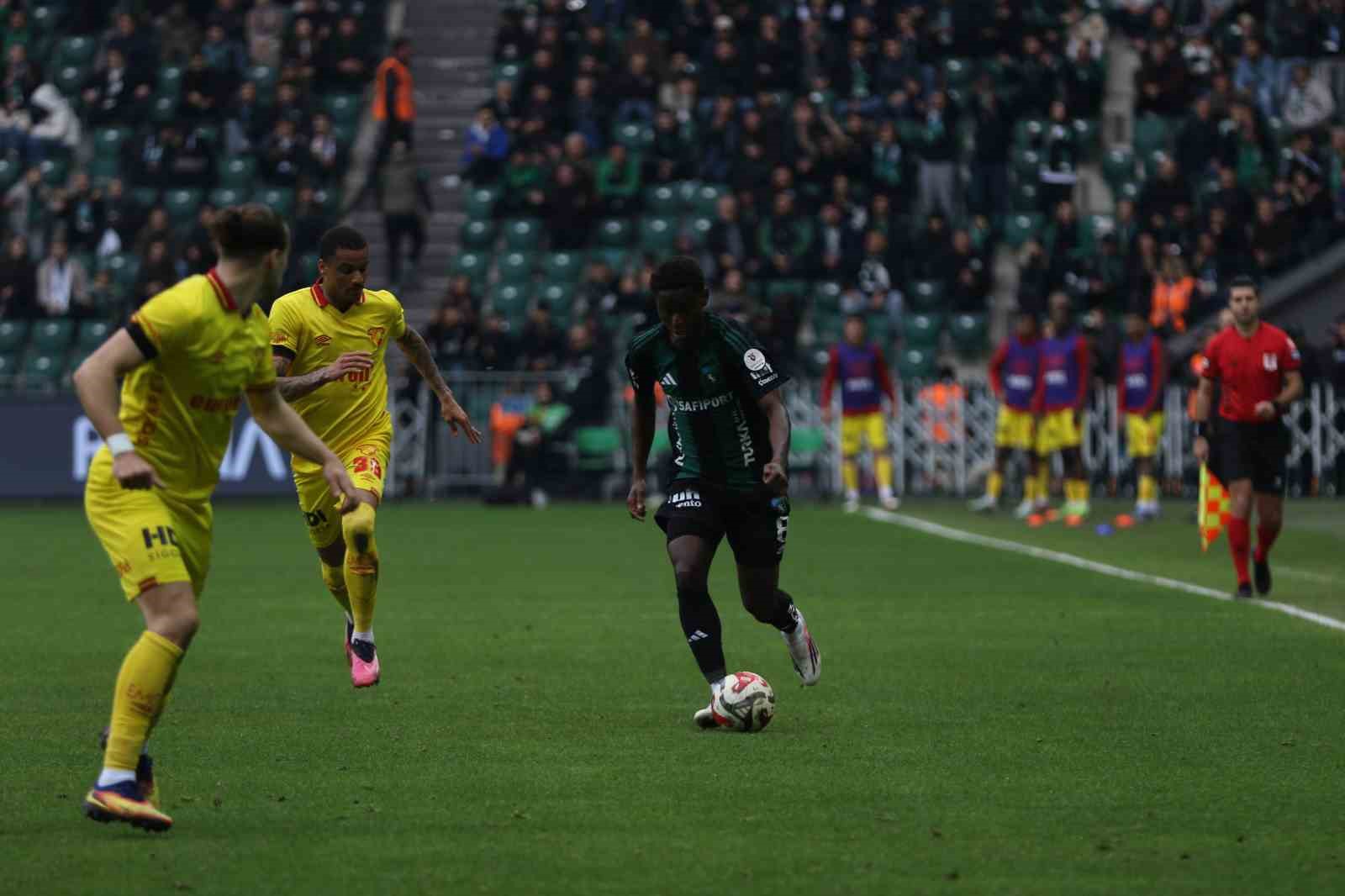 Trendyol Süper Lig: Kocaelispor: 1 - Göztepe:1 (Maç sonucu)
