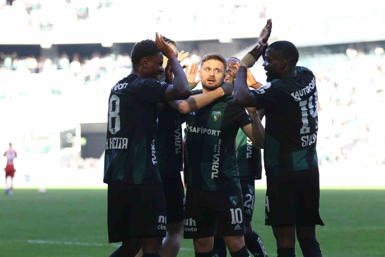 Trendyol Süper Lig: Kocaelispor: 3 - Gaziantep FK: 0 (Maç sonucu)
