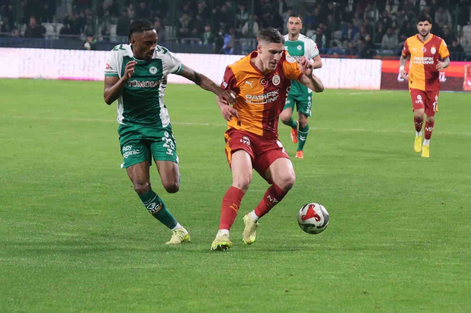 Trendyol Süper Lig: Konyaspor: 0 - Galatasaray: 0 (İlk yarı)
Trendyol Süper Lig: Konyaspor: 0 - Galatasaray: 0 (İlk yarı)