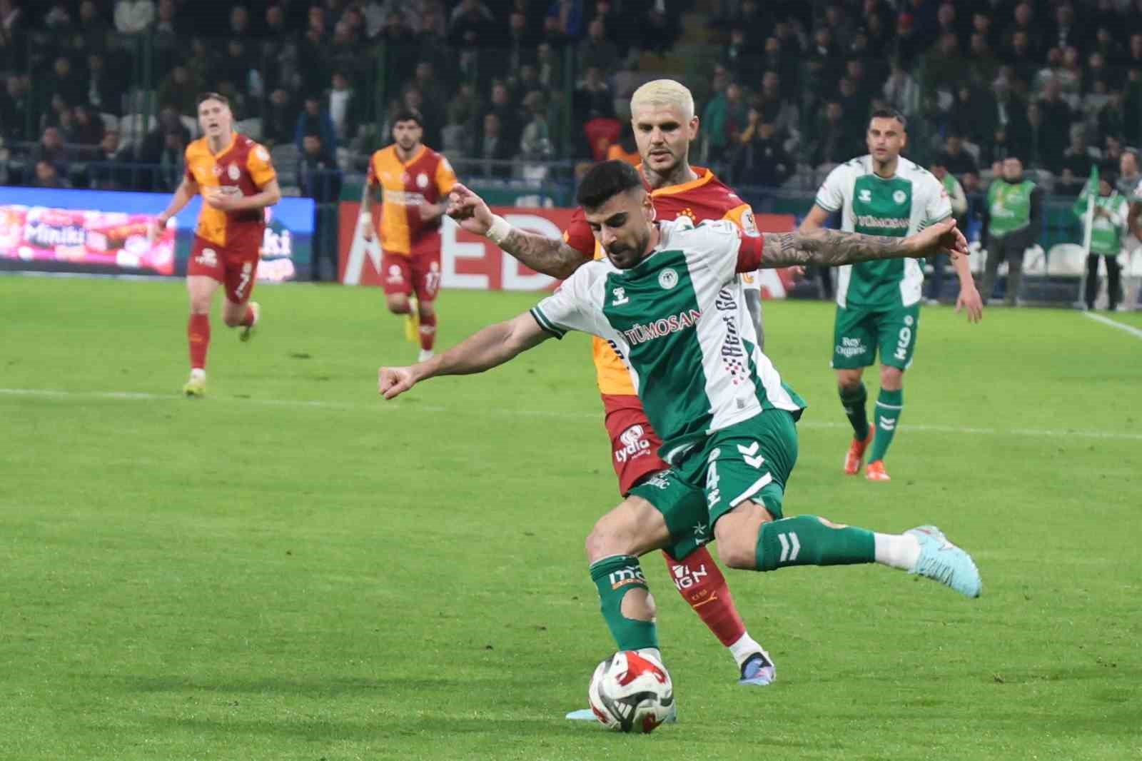 Trendyol Süper Lig: Konyaspor: 0 - Galatasaray: 0 (İlk yarı)
Trendyol Süper Lig: Konyaspor: 0 - Galatasaray: 0 (İlk yarı)