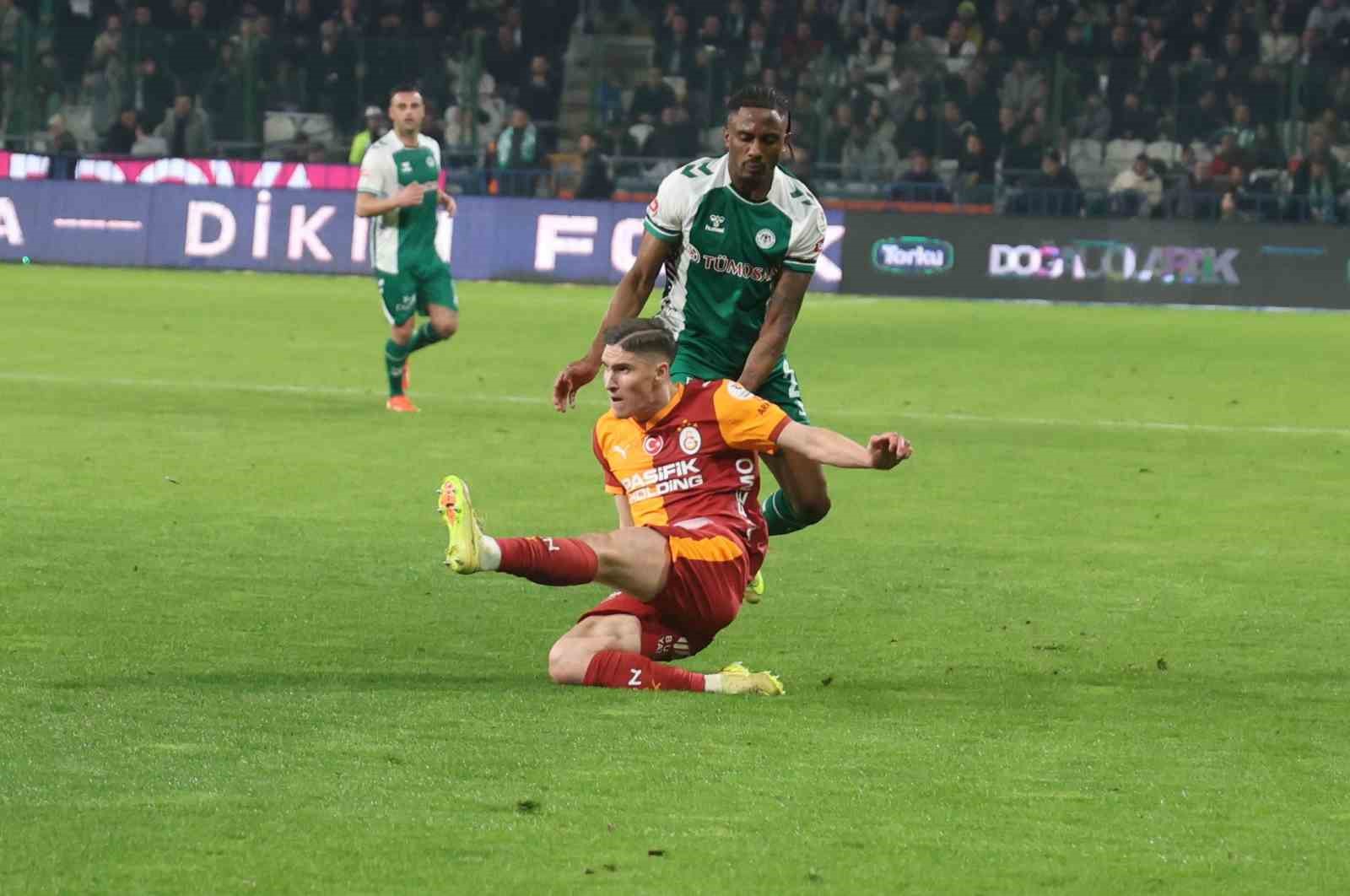 Trendyol Süper Lig: Konyaspor: 0 - Galatasaray: 0 (İlk yarı)
Trendyol Süper Lig: Konyaspor: 0 - Galatasaray: 0 (İlk yarı)
