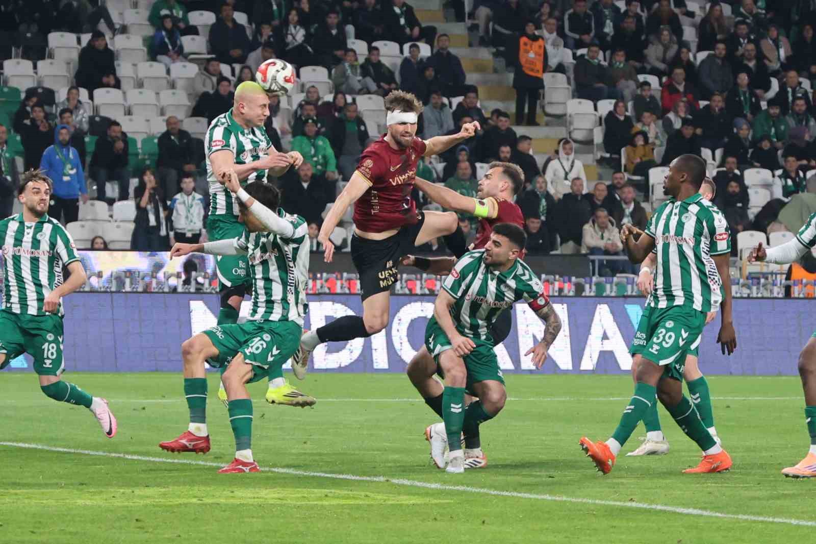 Trendyol Süper Lig: Konyaspor: 0 - Gençlerbirliği: 0 (İlk yarı)
