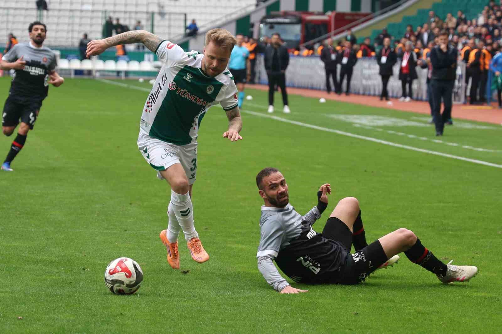 Trendyol Süper Lig: Konyaspor: 3 - Fatih Karagümrük: 0 (Maç sonucu)
