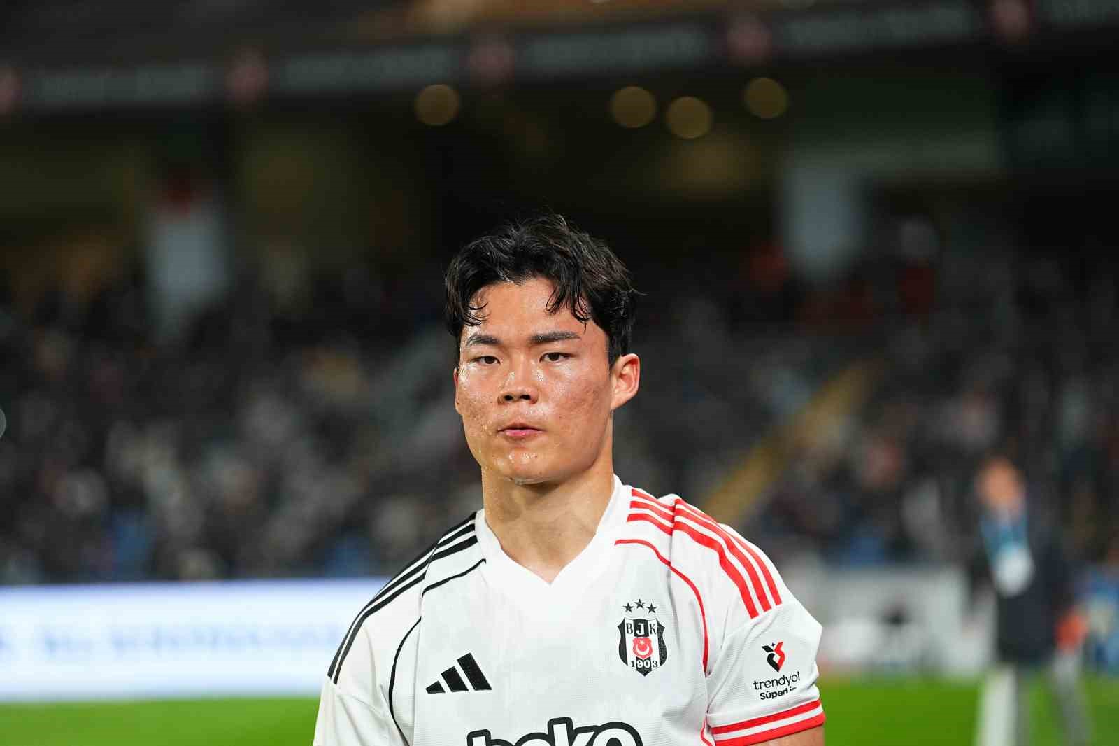 Trendyol Süper Lig: RAMS Başakşehir: 0 - Beşiktaş: 0 (Maç devam ediyor)
