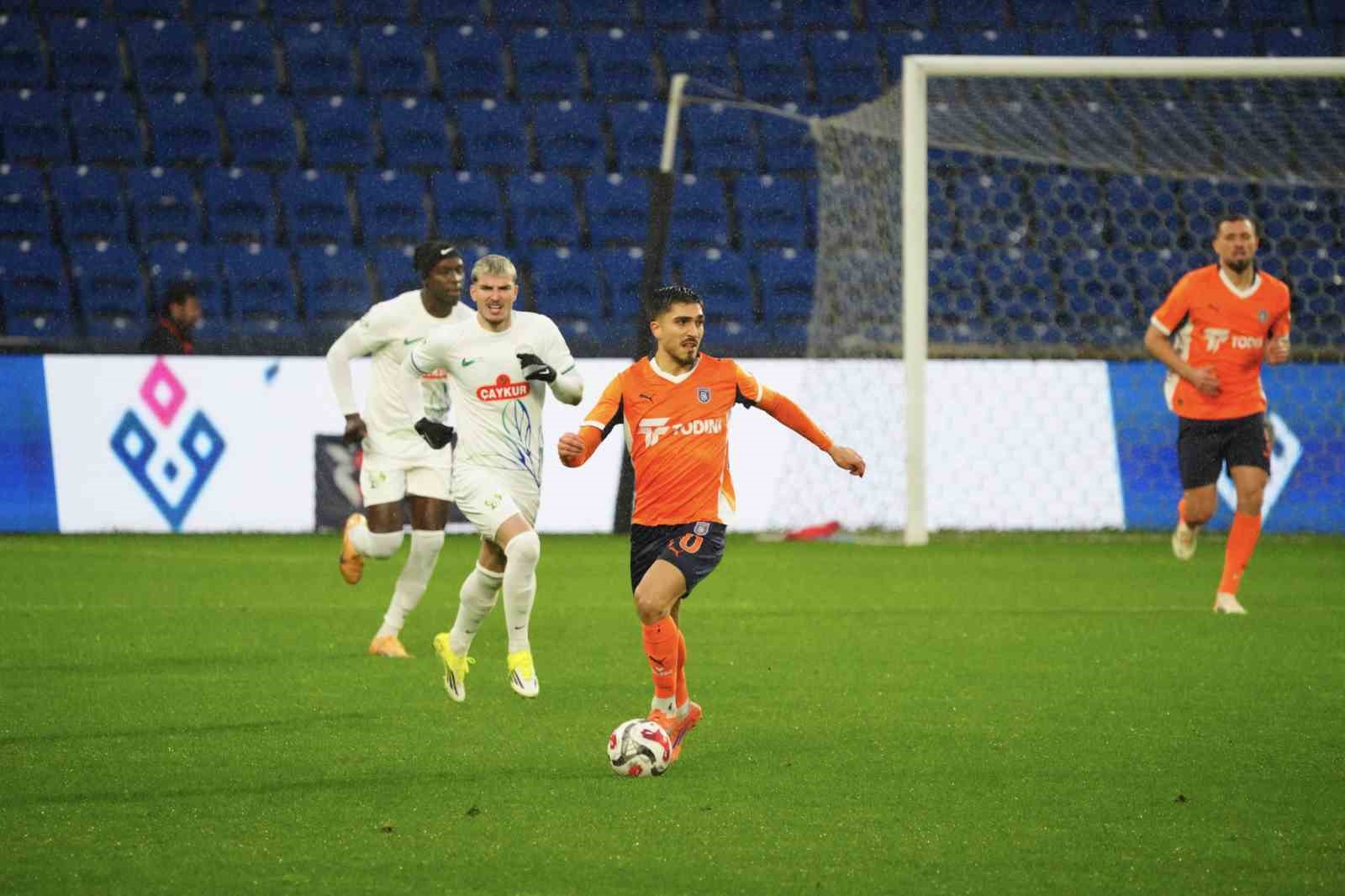 Trendyol Süper Lig: RAMS Başakşehir: 2 - Çaykur Rizespor: 2 (Maç sonucu)
