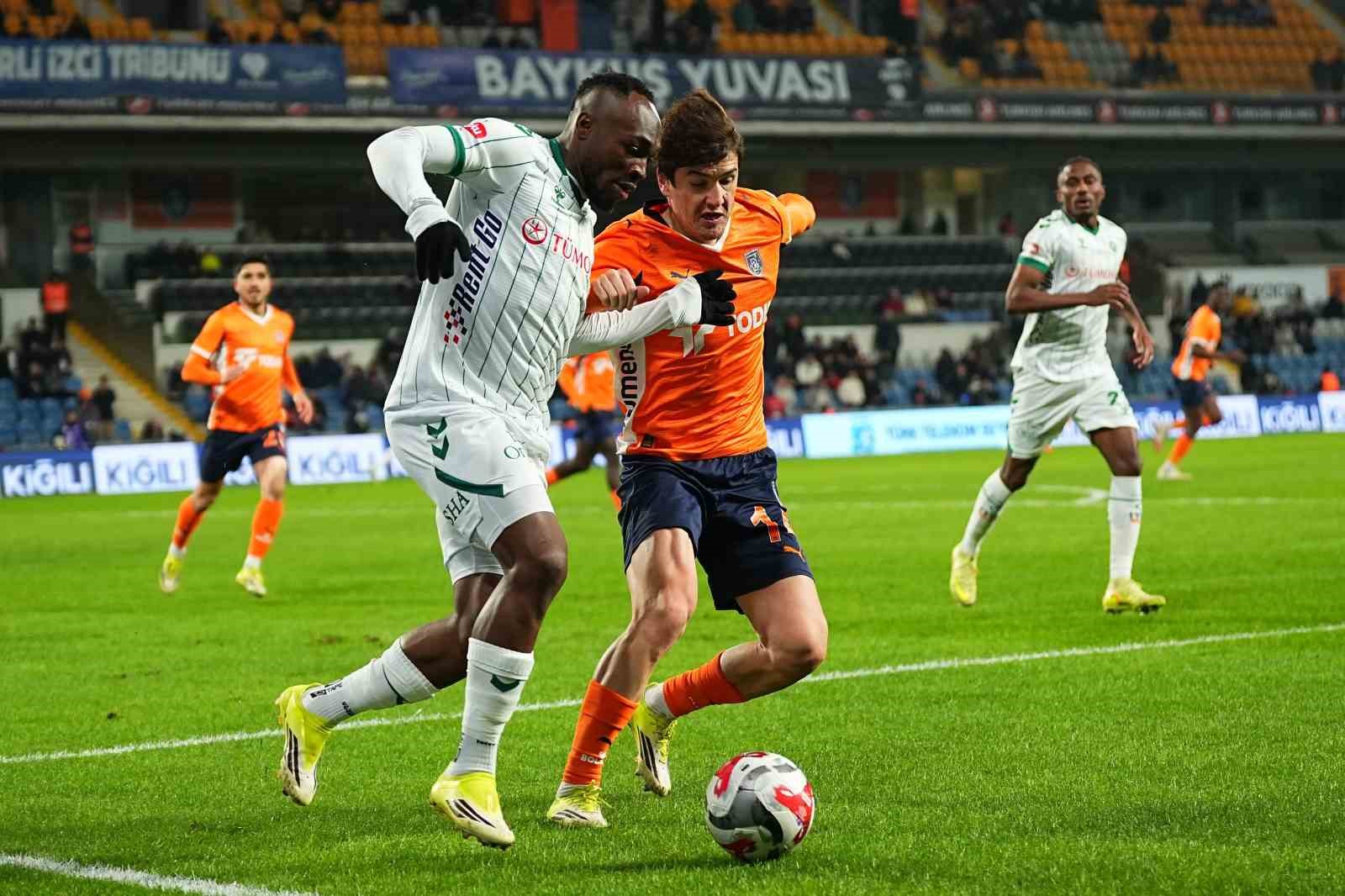 Trendyol Süper Lig: RAMS Başakşehir: 2 - Konyaspor: 0 (Maç sonucu)
