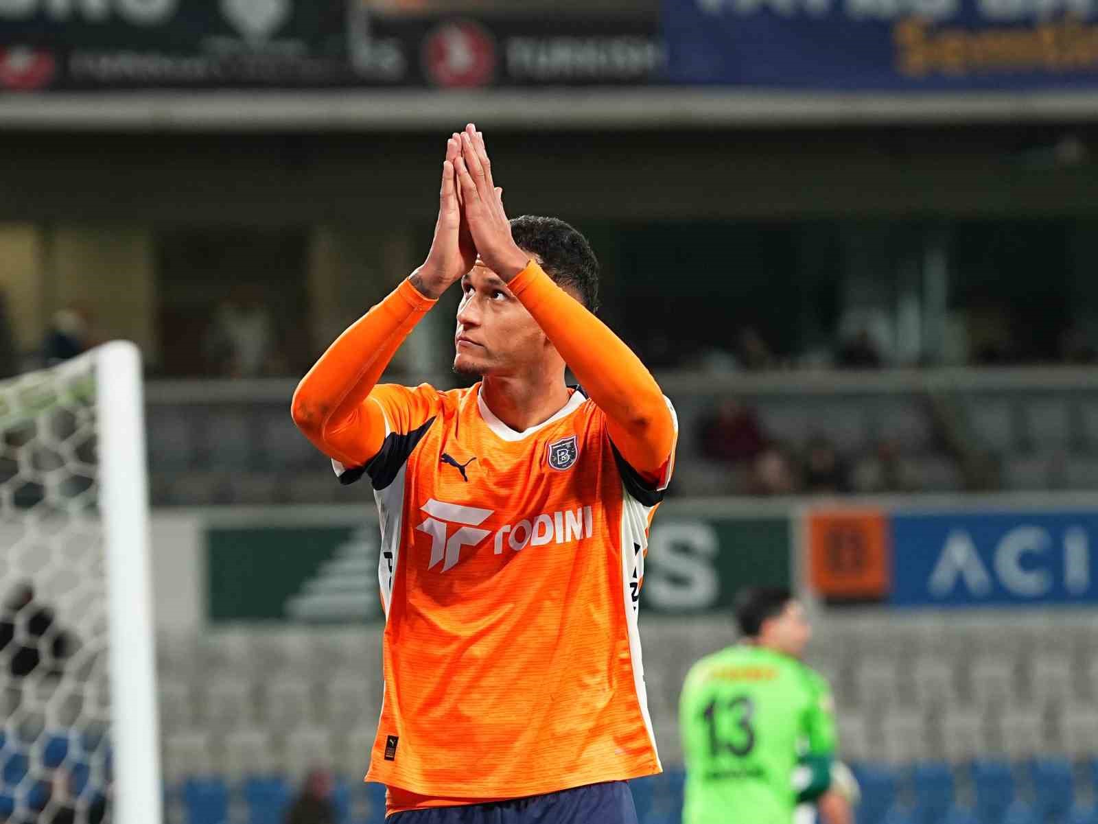 Trendyol Süper Lig: RAMS Başakşehir: 2 - Konyaspor: 0 (Maç sonucu)
