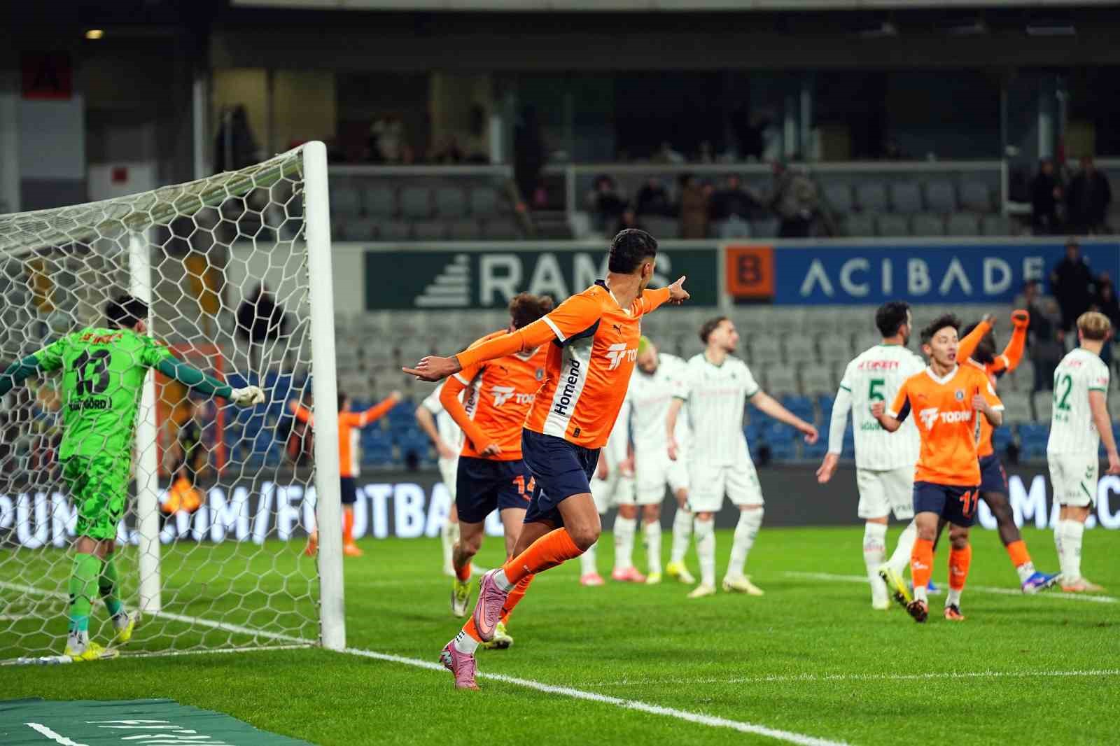 Trendyol Süper Lig: RAMS Başakşehir: 2 - Konyaspor: 0 (Maç sonucu)
