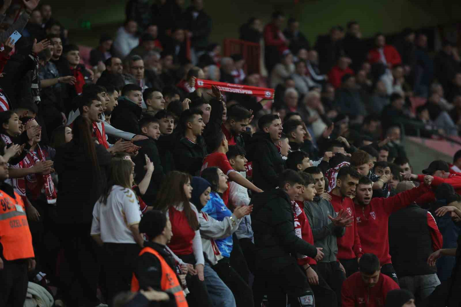 Trendyol Süper Lig: Samsunspor: 0 - Kocaelispor: 0 (Maç sonucu)
Trendyol Süper Lig: Samsunspor: 0 - Kocaelispor: 0 (Maç sonucu)