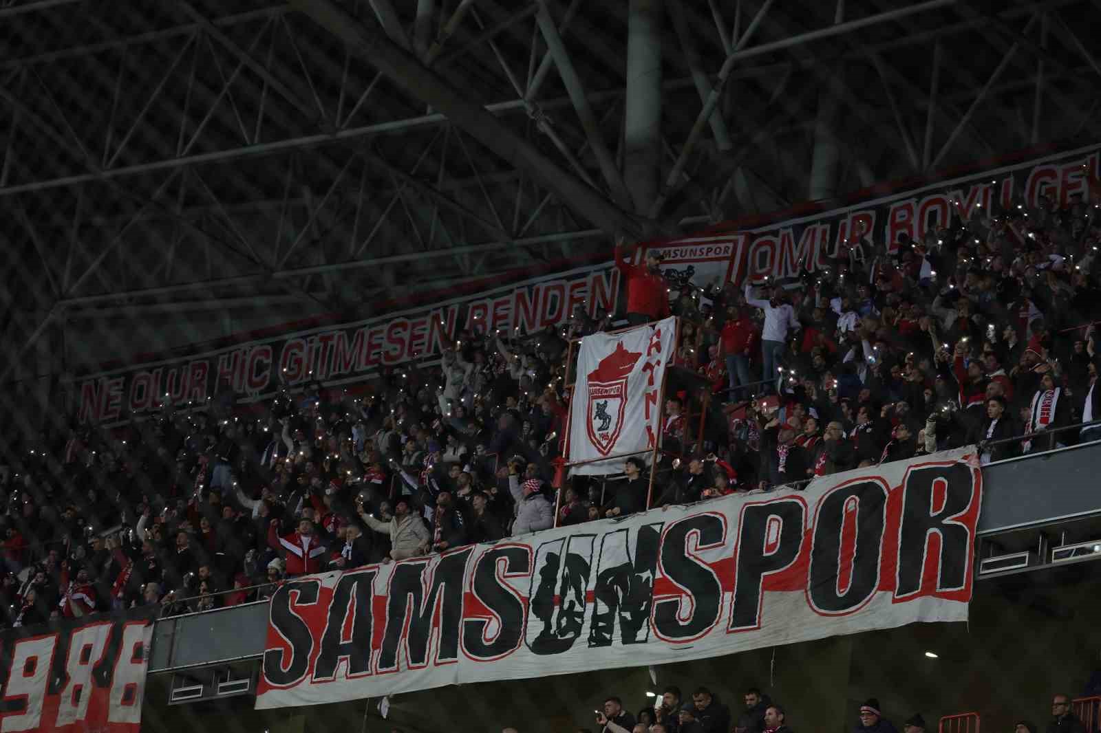 Trendyol Süper Lig: Samsunspor: 0 - Kocaelispor: 0 (Maç sonucu)
Trendyol Süper Lig: Samsunspor: 0 - Kocaelispor: 0 (Maç sonucu)