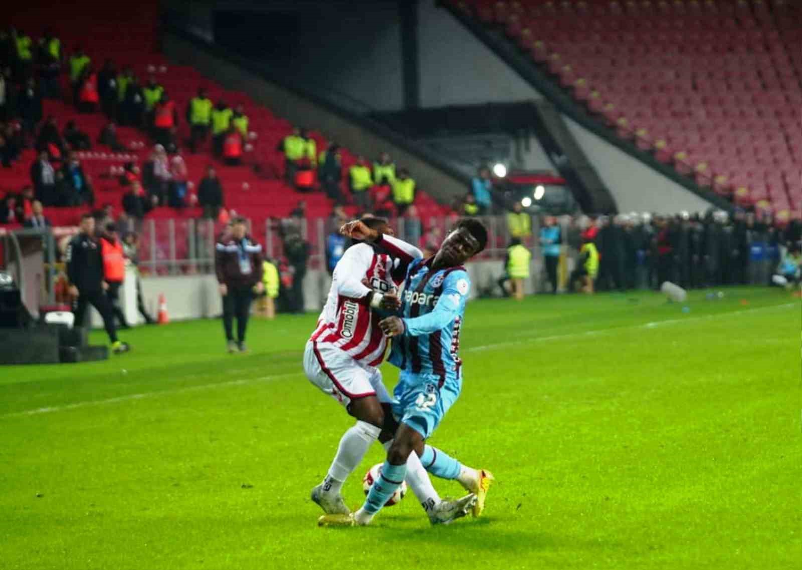 Trendyol Süper Lig: Samsunspor: 0 - Trabzonspor: 3 (Maç sonucu)
