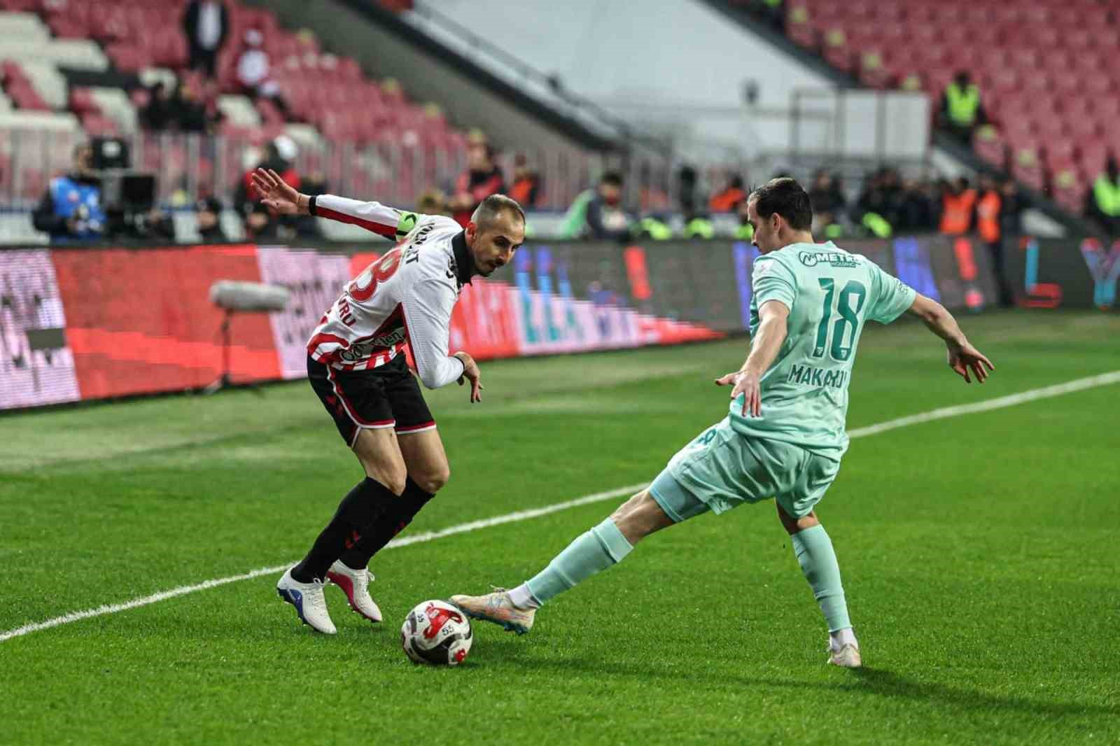 Trendyol Süper Lig: Samsunspor: 2 - Kayserispor: 1 (Maç sonucu)
