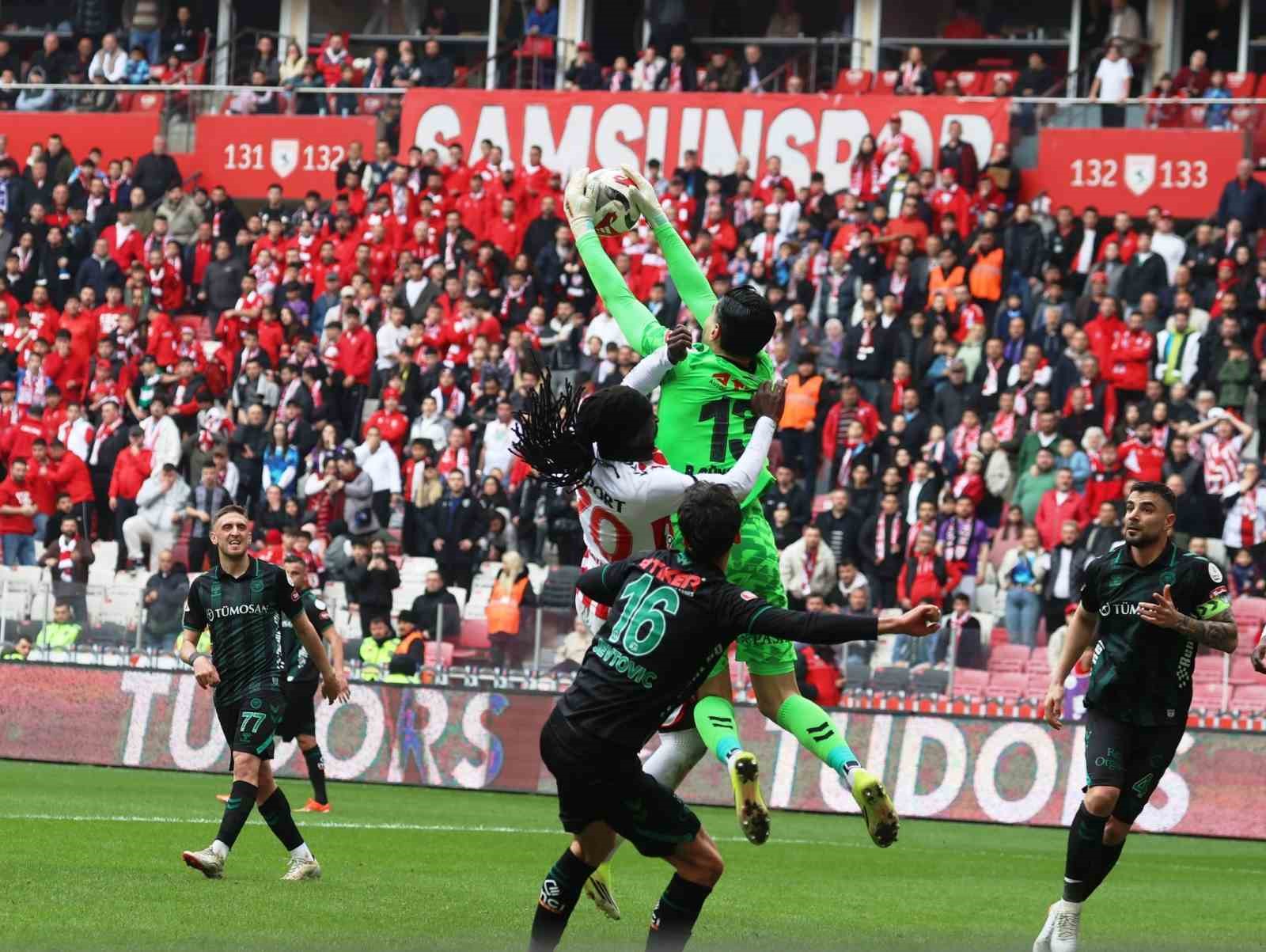Trendyol Süper Lig: Samsunspor: 2 - Konyaspor: 2 (Maç sonucu)
