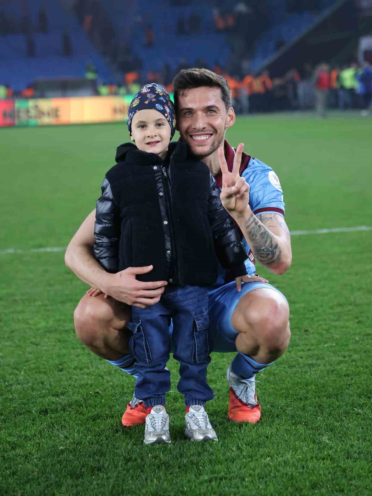 Trendyol Süper Lig: Trabzonspor: 1 - Çaykur Rizespor: 0 (Maç sonucu)
