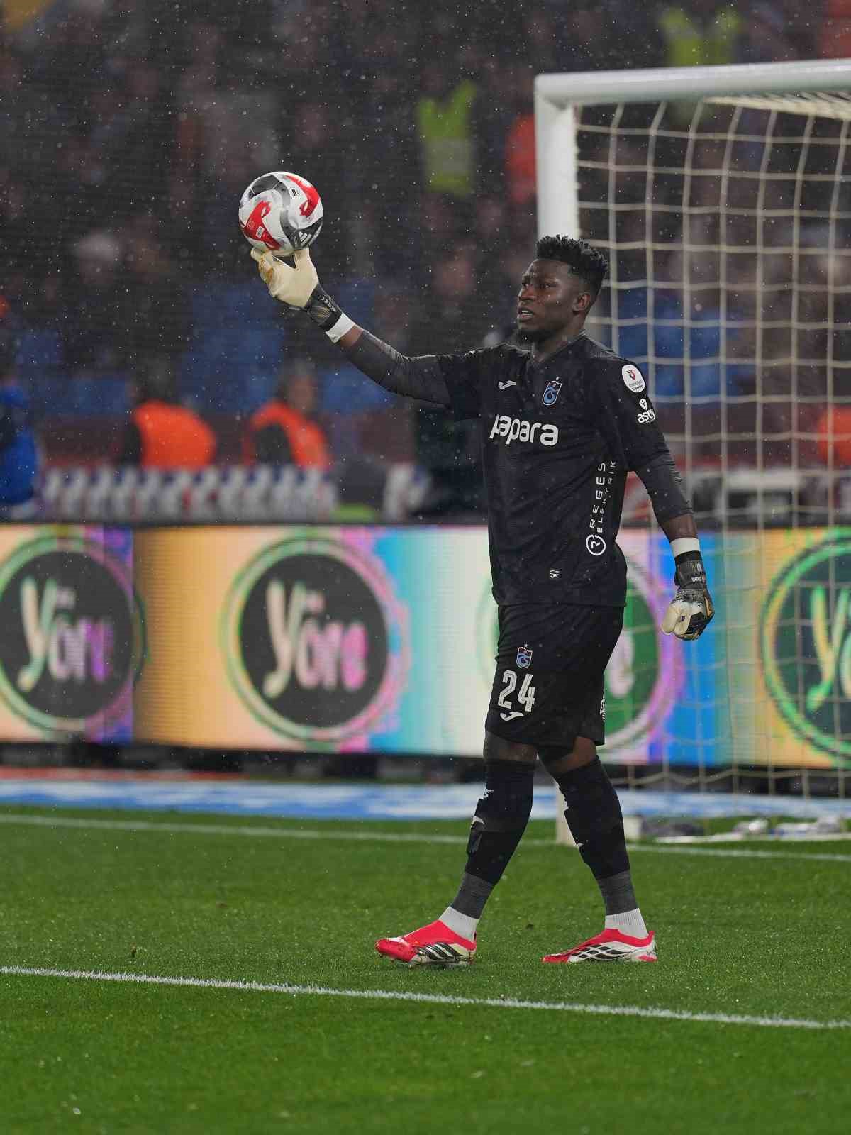 Trendyol Süper Lig: Trabzonspor: 1 - RAMS Başakşehir: 1 (Maç sonucu)
