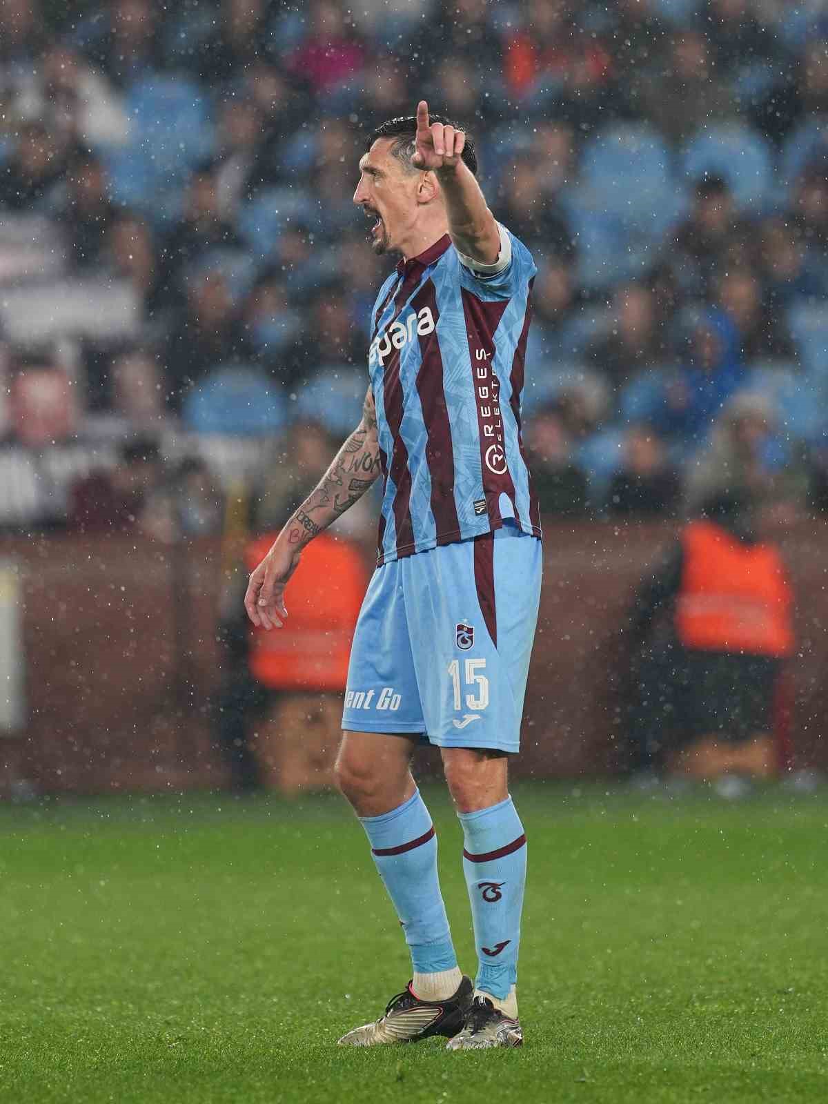 Trendyol Süper Lig: Trabzonspor: 1 - RAMS Başakşehir: 1 (Maç sonucu)
