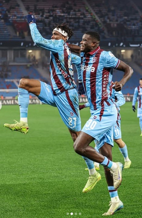 Trendyol Süper Lig: Trabzonspor: 3 - Fatih Karagümrük: 1 (Maç sonucu)
Trendyol Süper Lig: Trabzonspor: 3 - Fatih Karagümrük: 1 (Maç sonucu)