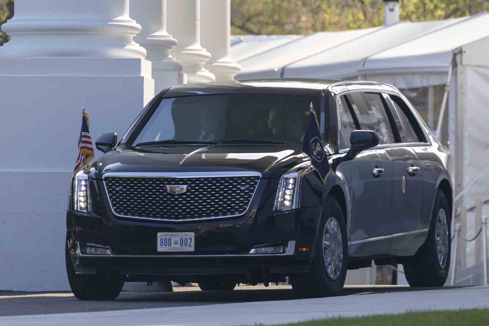 Trump, Yüksek Mahkeme duruşmasına katılan görevdeki ilk başkan oldu
