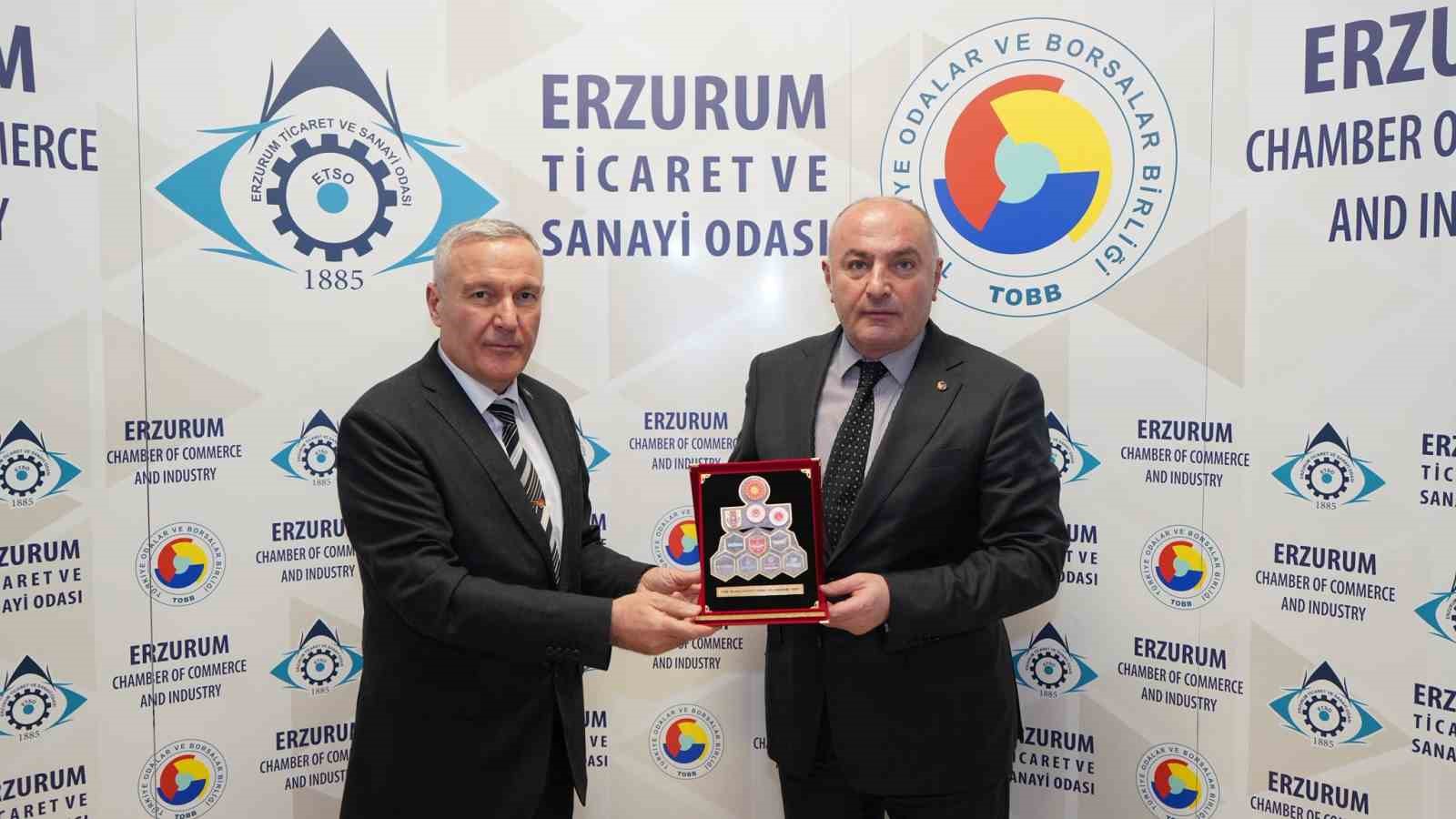 TSKGV temsilcisi Avcı, ETSO Başkanı Özakalın’ı ziyaret etti
TSKGV temsilcisi Avcı, ETSO Başkanı Özakalın’ı ziyaret etti