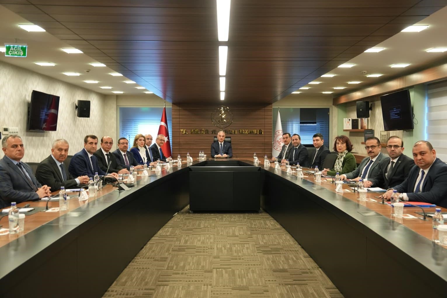 Tüfenkci: "Malatya ve çevresi için yeni bir turizm rotası oluşturulacak"
Tüfenkci: "Malatya ve çevresi için yeni bir turizm rotası oluşturulacak"