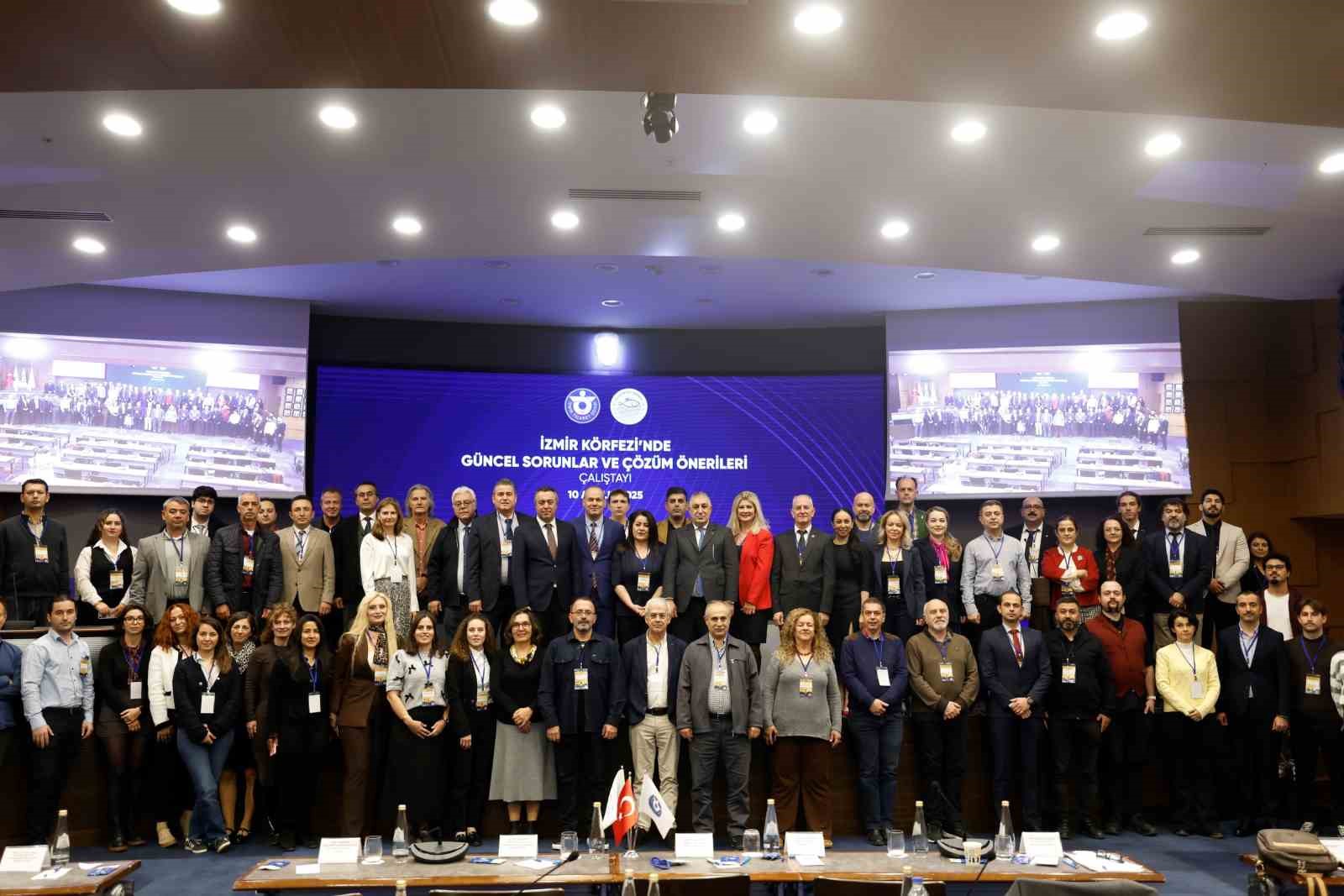 Tüm paydaşlar ’İzmir Körfezi’ için bir araya geldi
