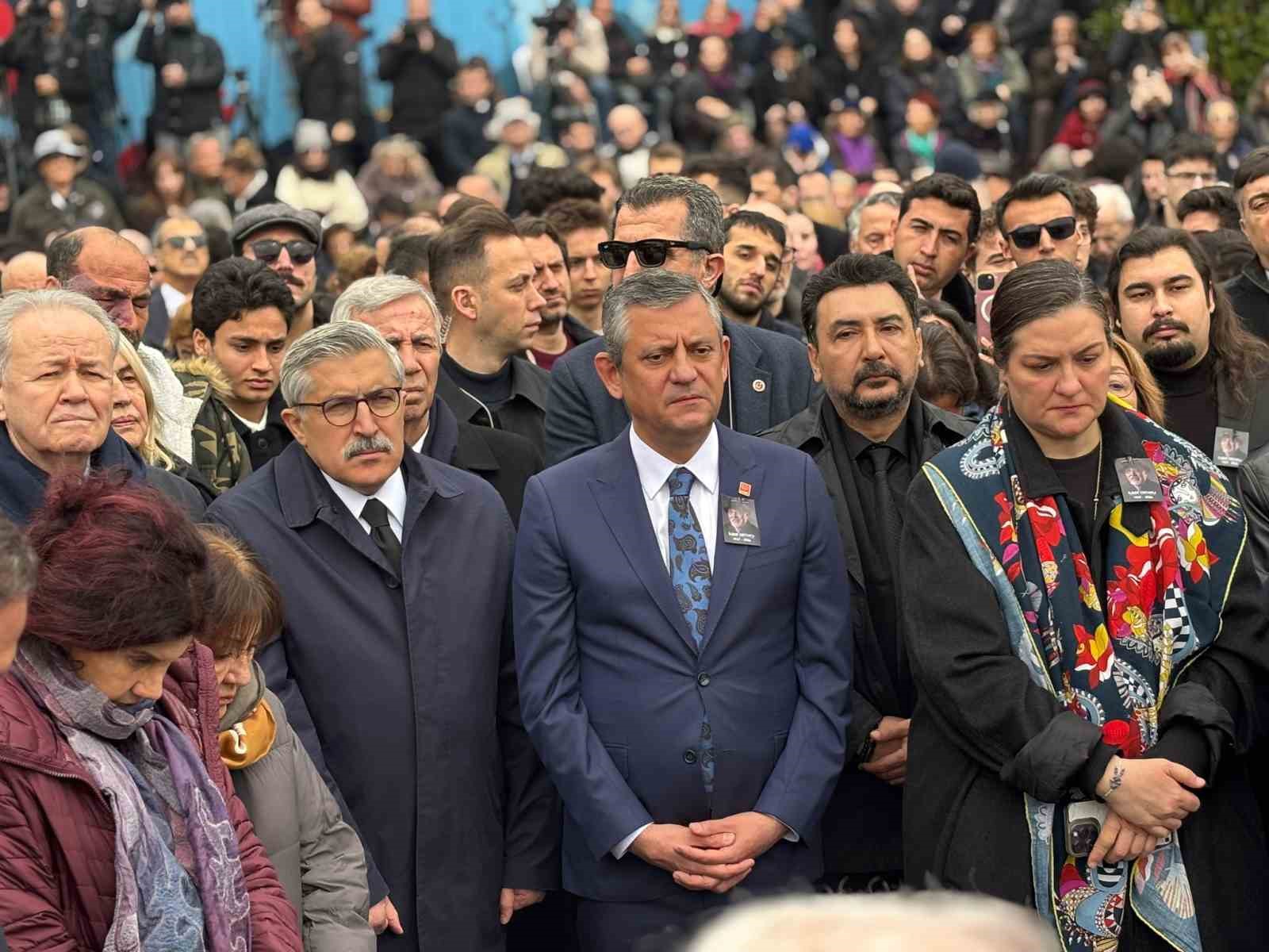 Tuna Ortaylı’dan babası İlber Ortaylı’ya hüzün dolu veda
