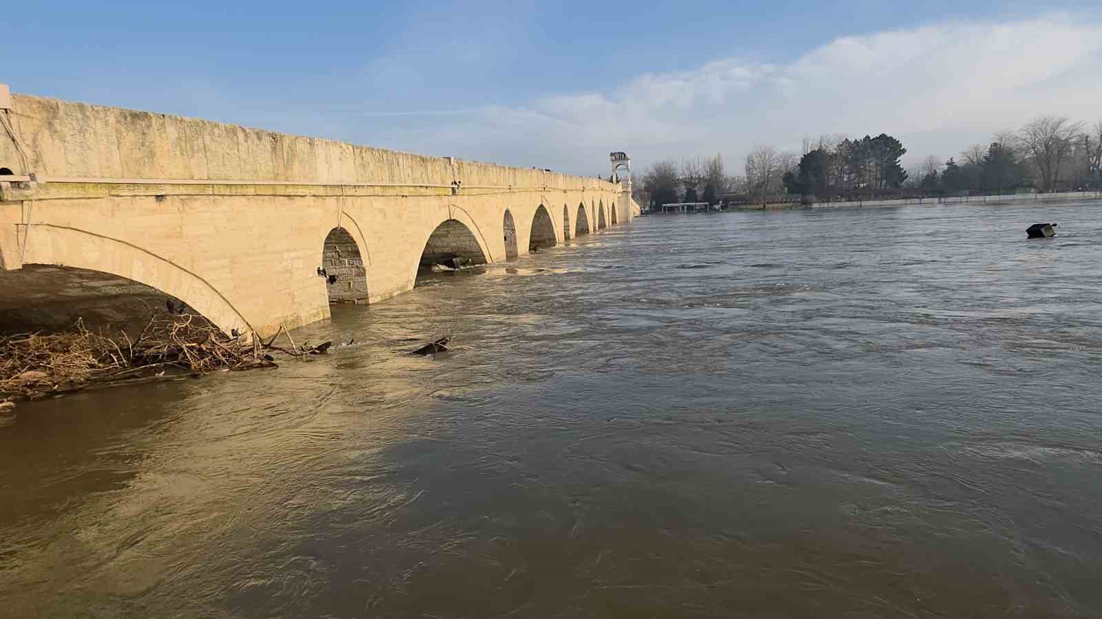 Tunca ve Meriç’te alarm seviyesi kırmızıdan turuncuya düştü: Debiler geriledi
