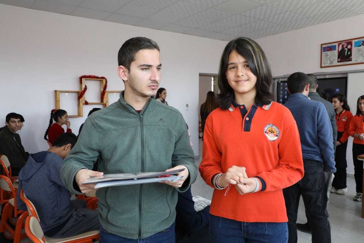 Tunceli’de akran dayanışması
