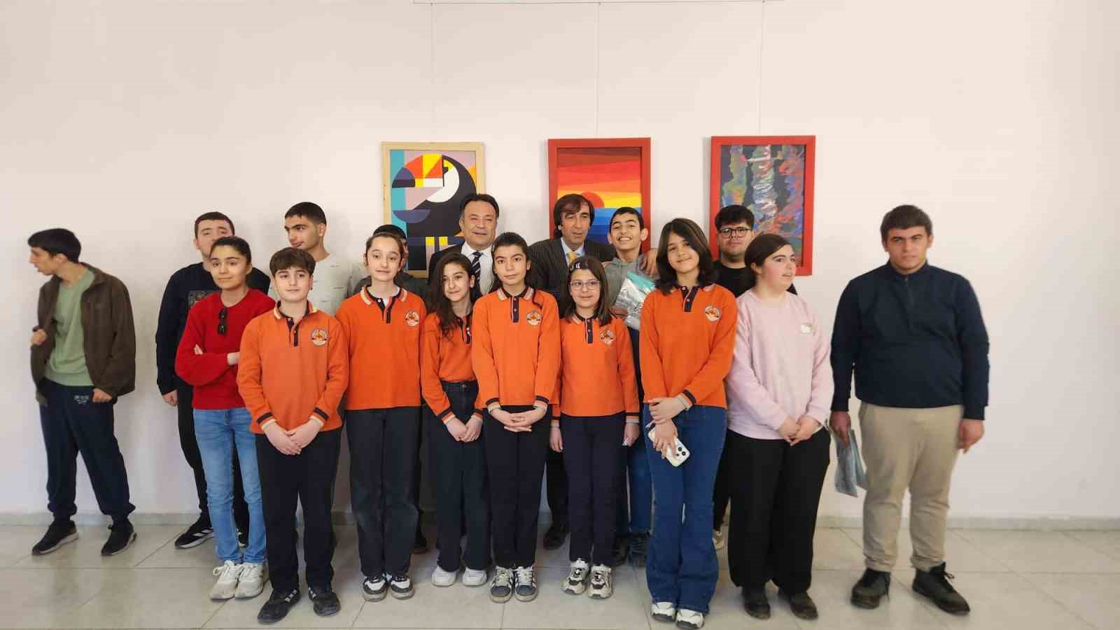 Tunceli’de akran dayanışması
