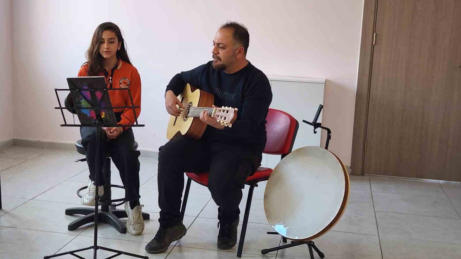 Tunceli’de akran dayanışması
