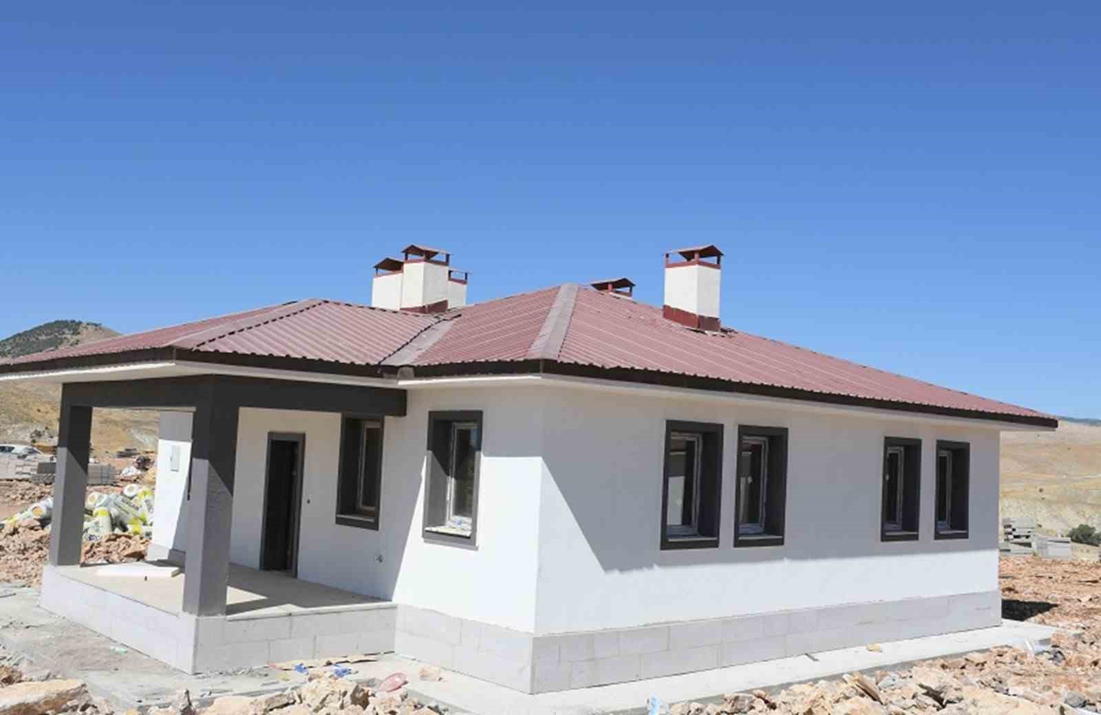 Tunceli’de deprem sonrası konut süreci hız kazandı
