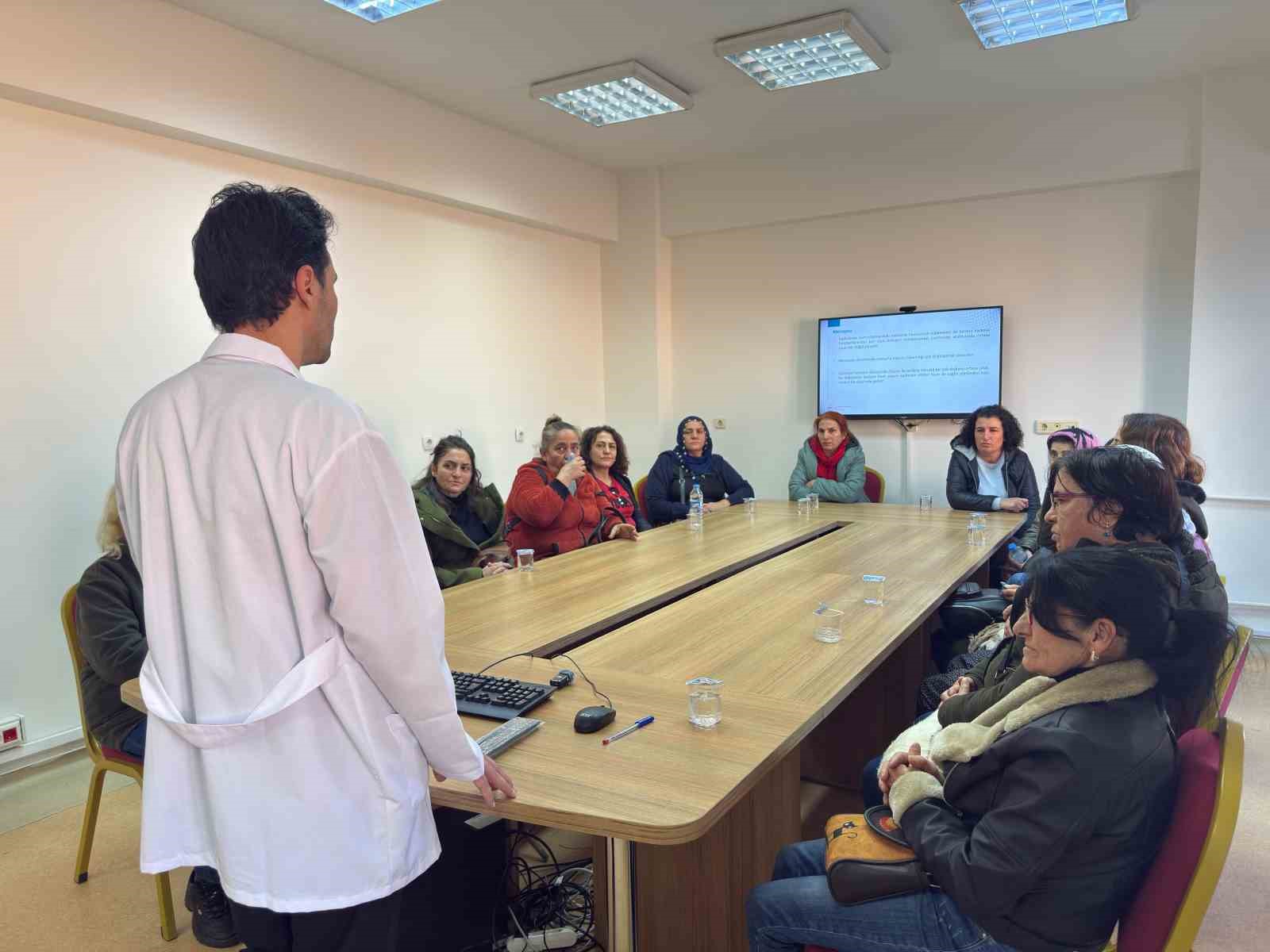 Tunceli’de "Menopoz Okulu" hizmete başladı
Tunceli’de "Menopoz Okulu" hizmete başladı