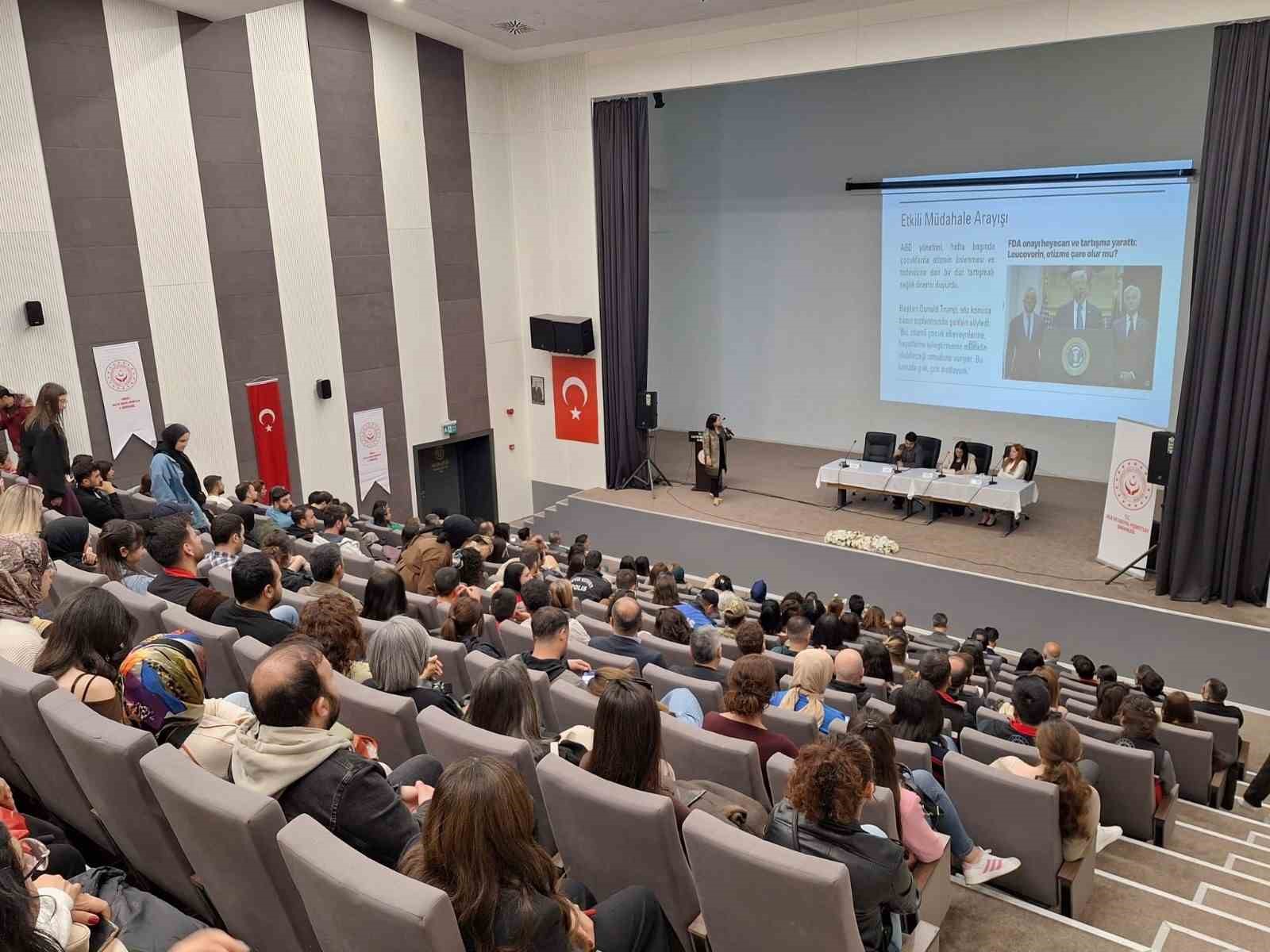 Tunceli’de otizm farkındalığı paneli düzenlendi
