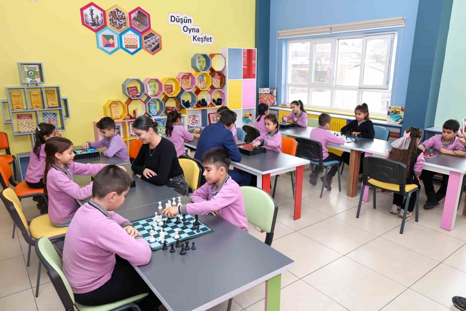 Tunceli’de tüm ilkokul ve ortaokullara akıl ve zeka oyunları sınıfı
