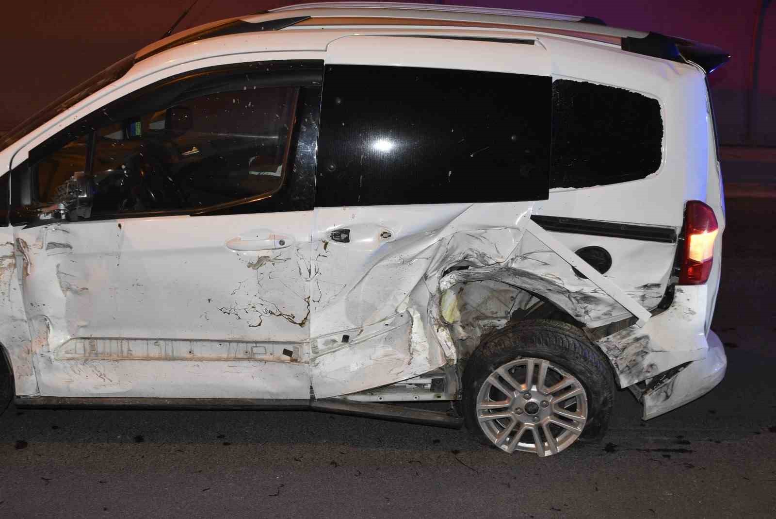 Tünelde kaza, 2 kişi yaralandı
