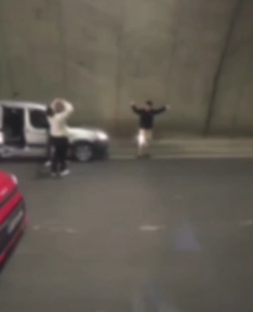 Tünelde müzik açıp araçtan inerek dans eden sürücüye 180 bin TL ceza
