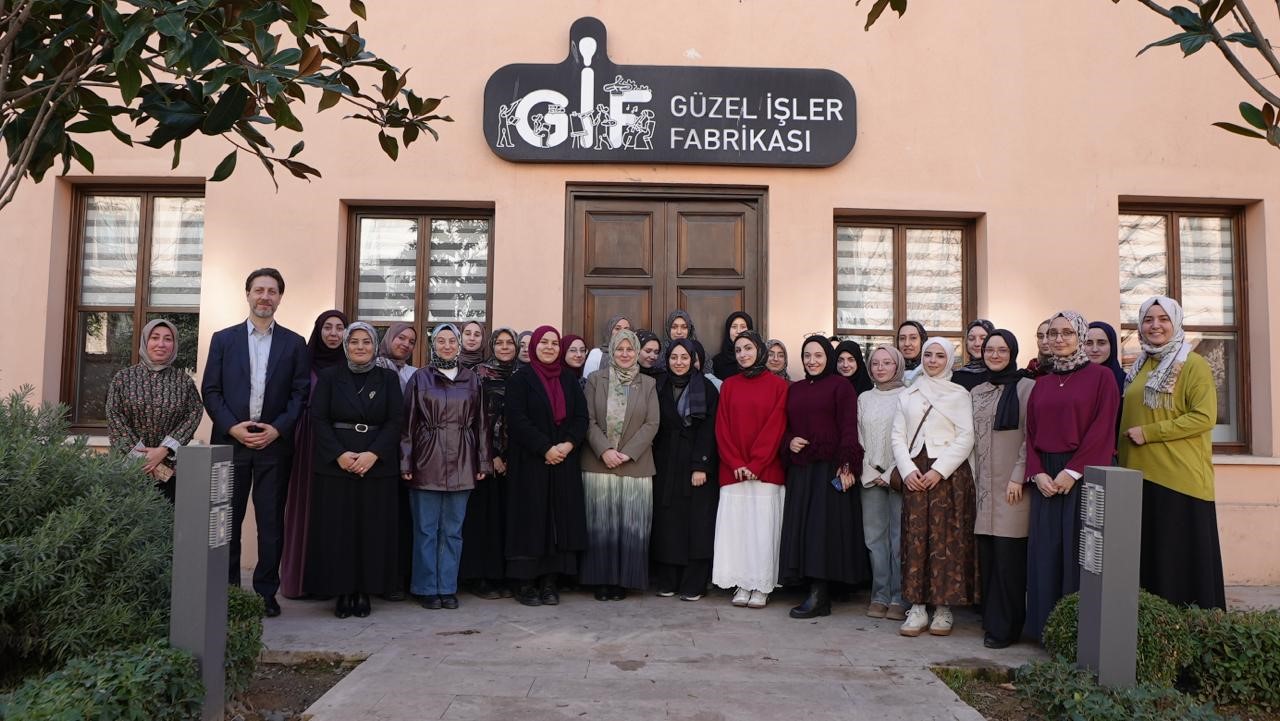 TÜRGEV 2025-2026 eğitim yılı hafızlık destek programında 7 öğrenci hafız oldu
TÜRGEV 2025-2026 eğitim yılı hafızlık destek programında 7 öğrenci hafız oldu