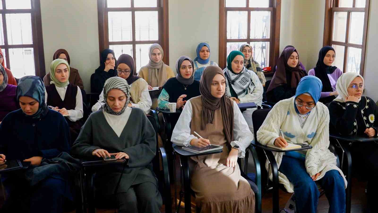 TÜRGEV, Filistin’den gelen 246 genç kıza eğitimde kapı açtı
TÜRGEV, Filistin’den gelen 246 genç kıza eğitimde kapı açtı