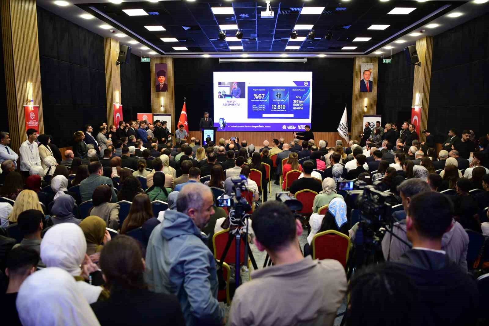 Turgut Özal, vefatının 33’üncü yılında MTÜ’de anıldı
