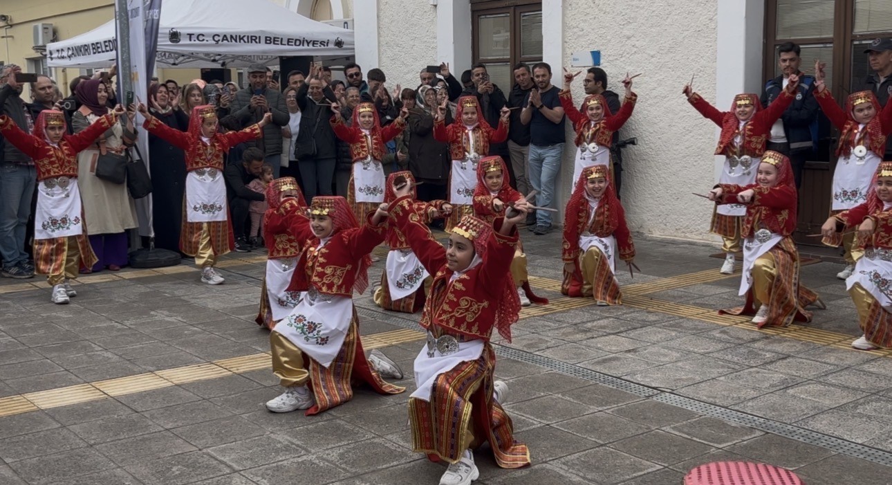 Turistik Tuz Ekspresi 2026’nın ilk seferini yaptı: Ziyaretçiler Çankırı’ya hayran kaldı

