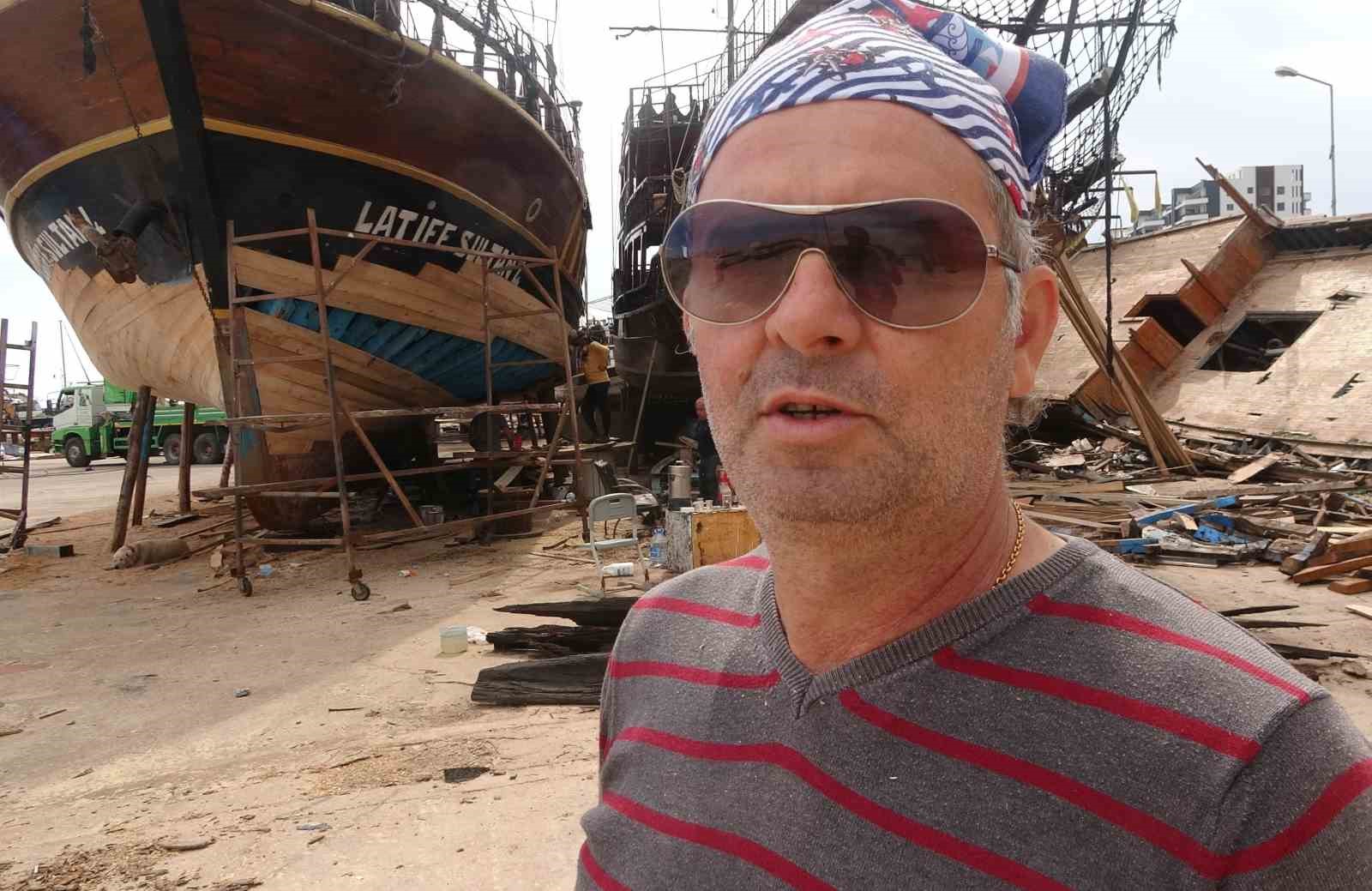 Turizm sezonu öncesi gezi tekneleri bakıma alındı
